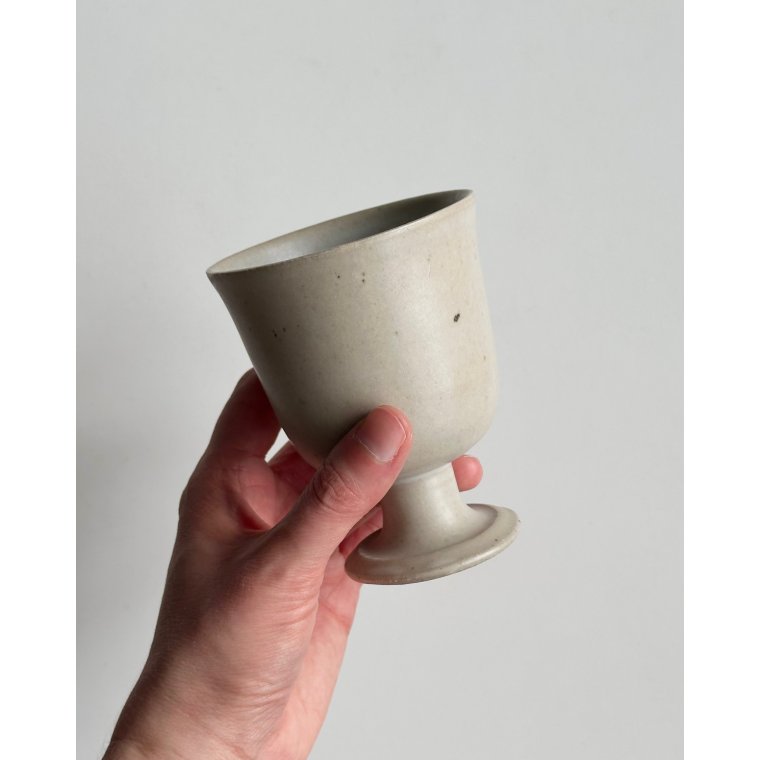 Keramikbger, vinglas, lys