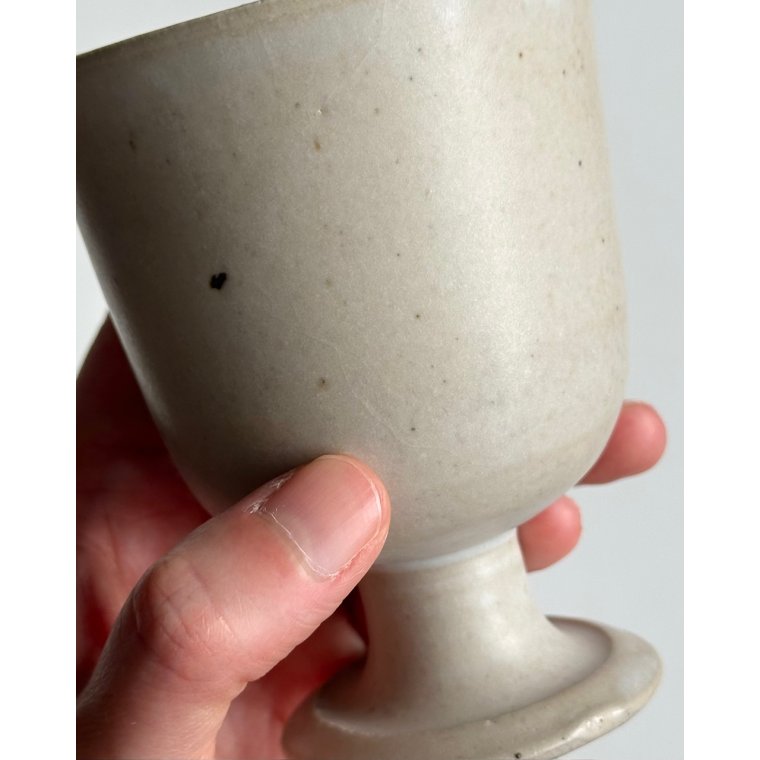 Keramikbger, vinglas, lys