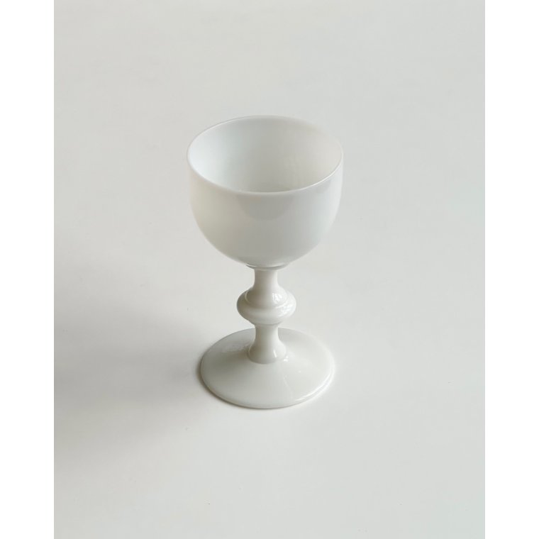 Vinglas, hvid opalineglas