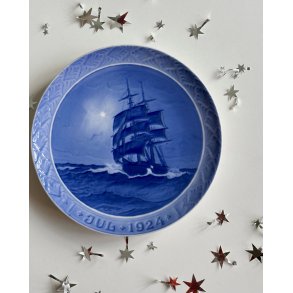 Royal Copenhagen Christmas platter, 1924