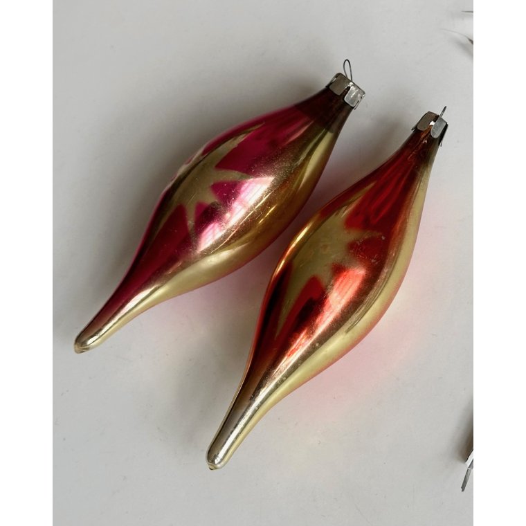 Drops w red stars, set of 2