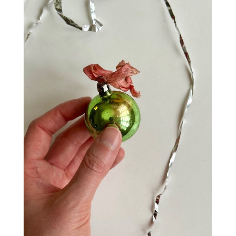 Gammel julekugle, lille grn
