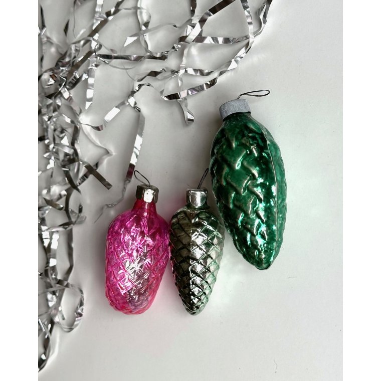 Pink, slv og grn kogle, 3 stk samlet