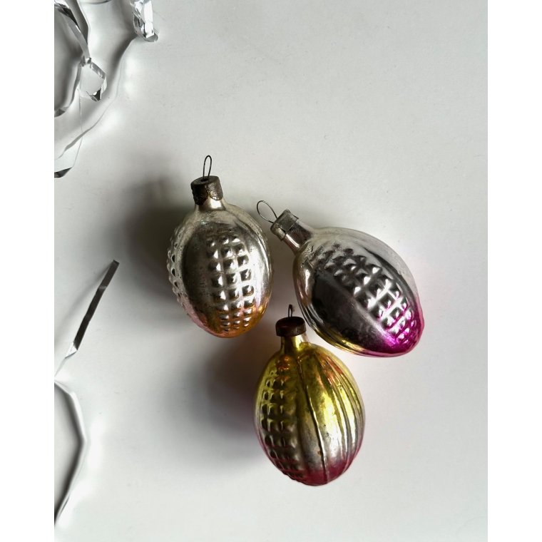 Nobrede ormamenter m farve, 3 stk samlet