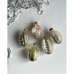 Semi transparent ornaments, set of 5