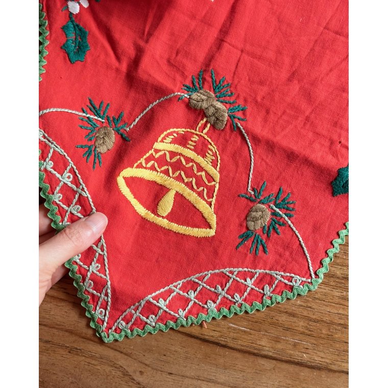 Antik bordlber, hndbroderet, 73 x 31 cm