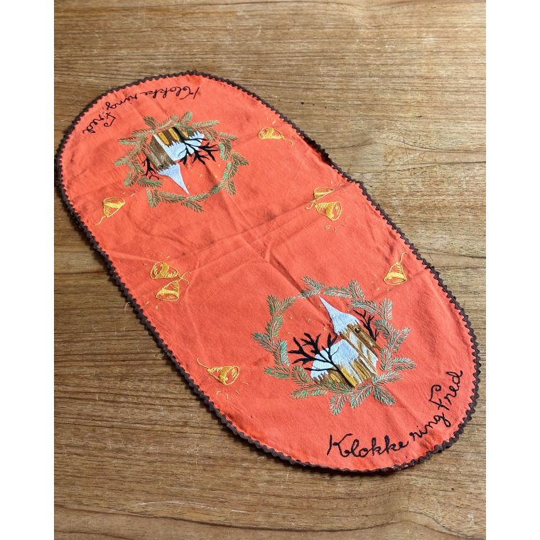 Antik bordlber, hndbroderet, 61 x 30 cm