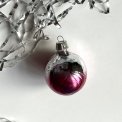 Silver ornaments w contour and pink