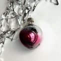 Silver ornaments w contour and pink