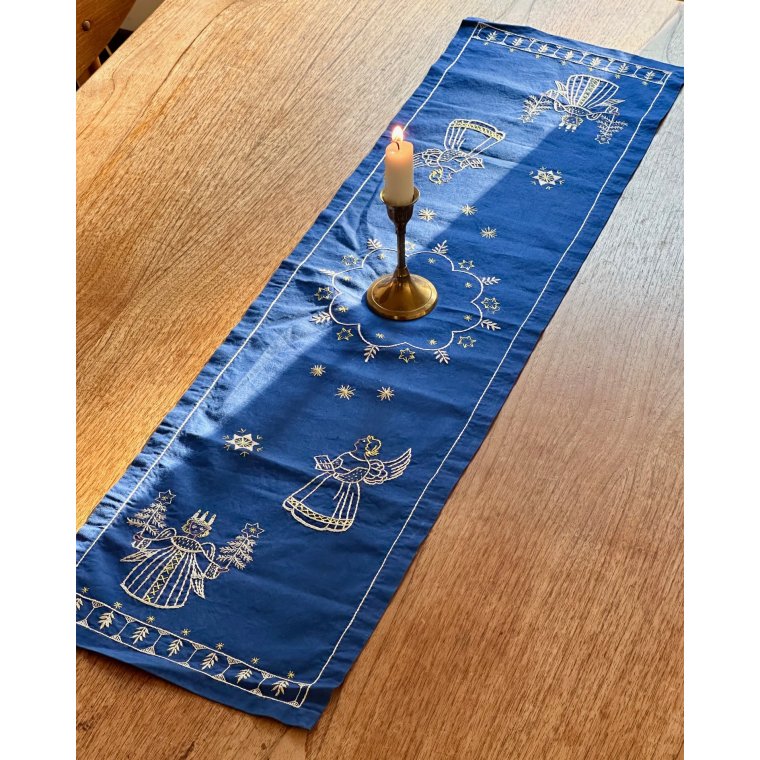 Hndbroderet bordlber, bl m engle, 93 x 25 cm