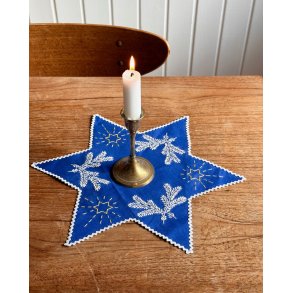 Doily, blue w stars, 32 cm