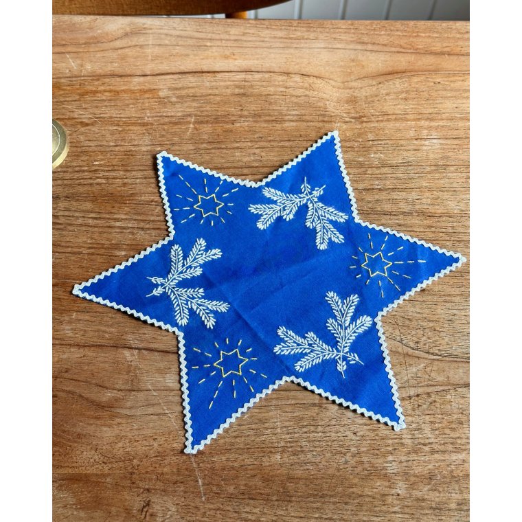 Lysedug, bl m stjerner, 32 cm
