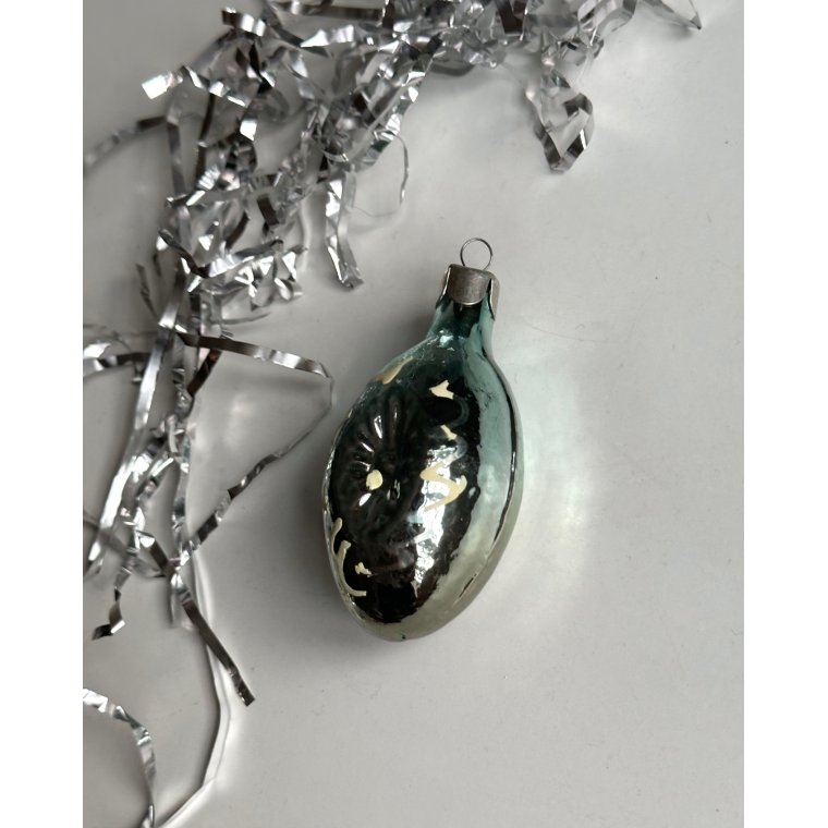 Ice blue ornament w reflector and decor