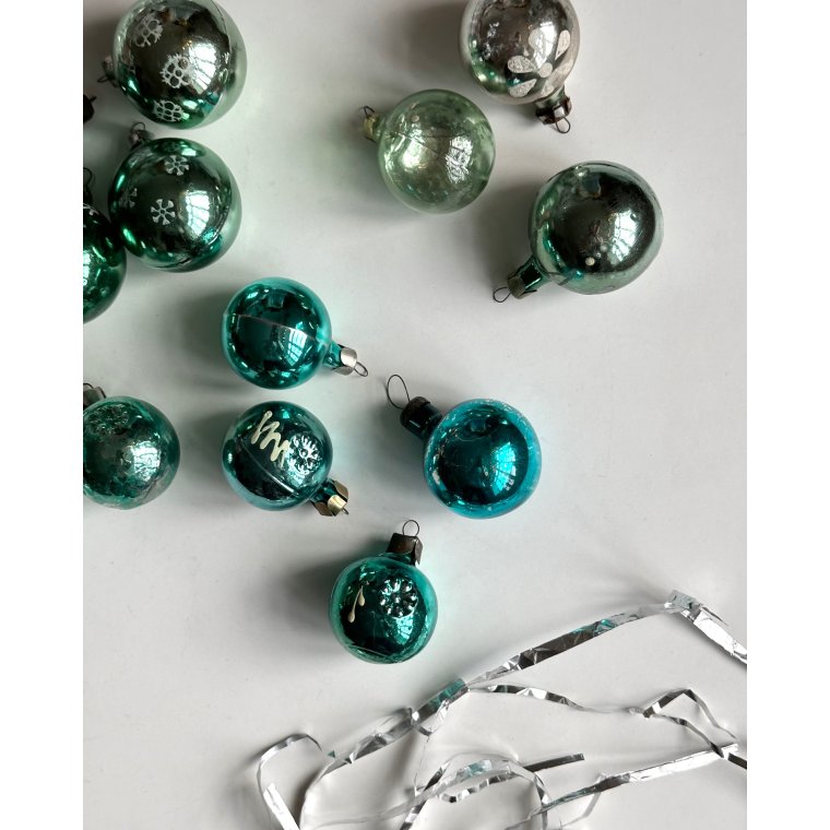 Samling af julekugler, blgrnne, 14 stk samlet