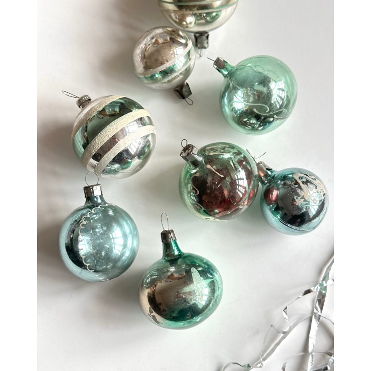 Samling af julekugler, lysegrnne, 8 stk samlet