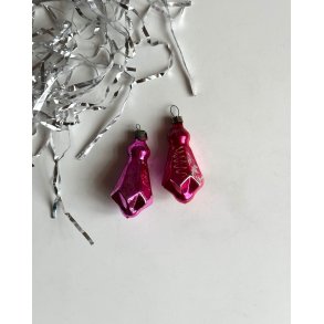 Edgy pink ornaments, set of 2