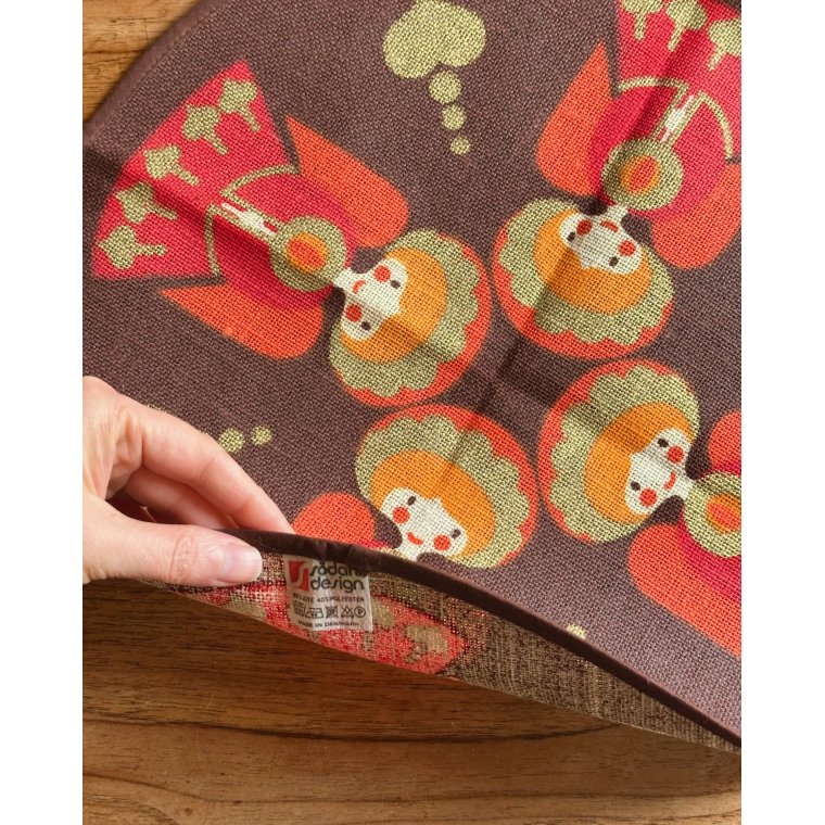 Sdahl, hessian m engle, 41,5 cm