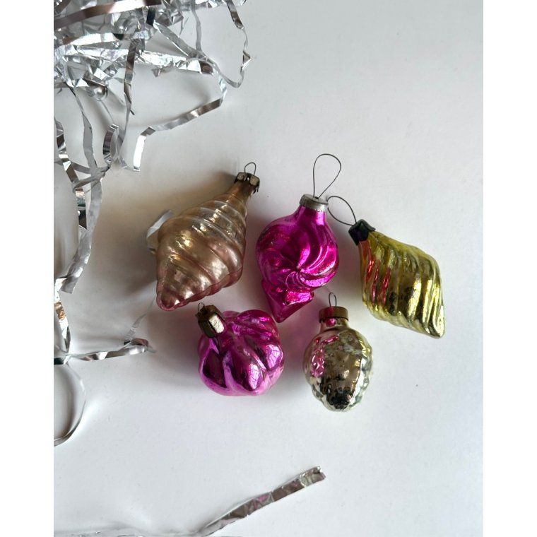 Sm ornamenter, 5 stk samlet