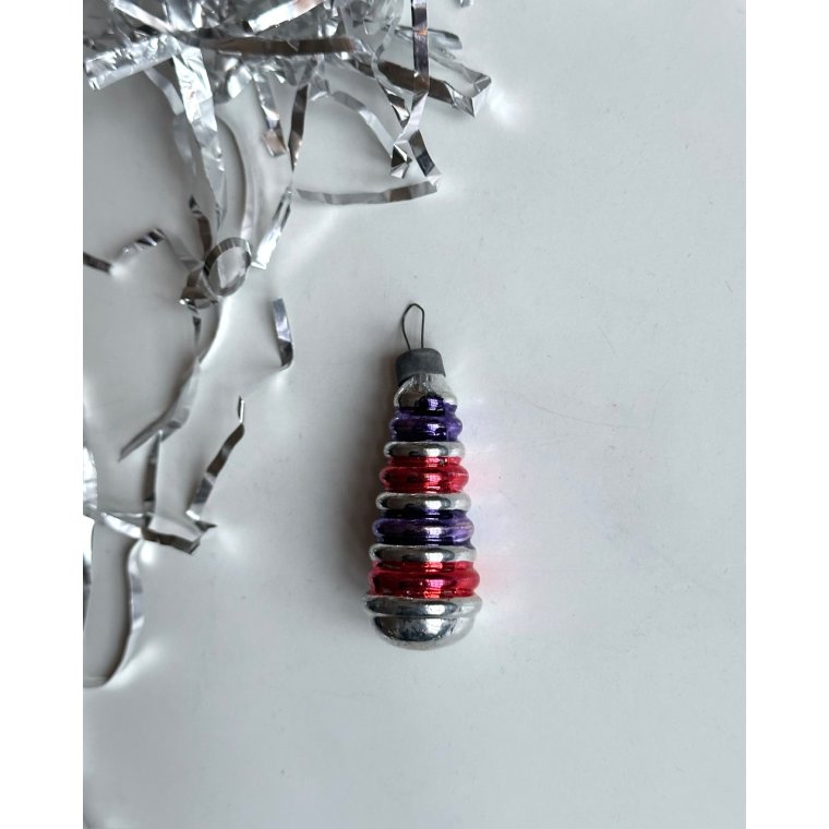 Lille vintage ornament m riller