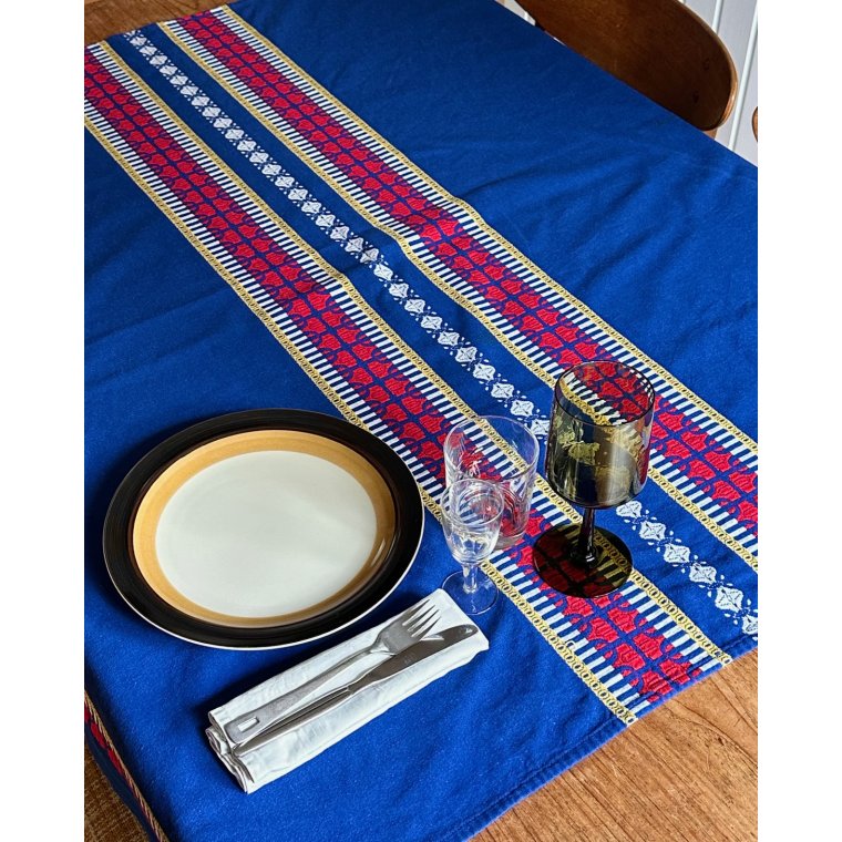 Bl juledug m vvning, 130 x 117 cm