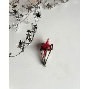 Vintage gablonz, painted pink