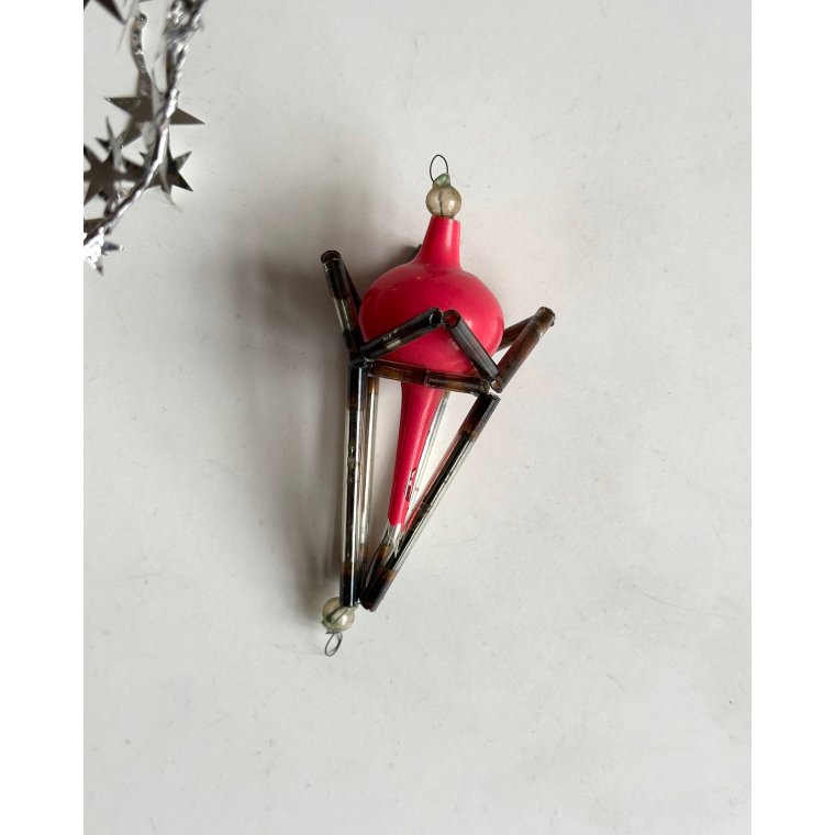 Vintage gablonz, bemalet lyserd