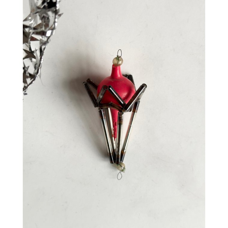 Vintage gablonz, bemalet lyserd