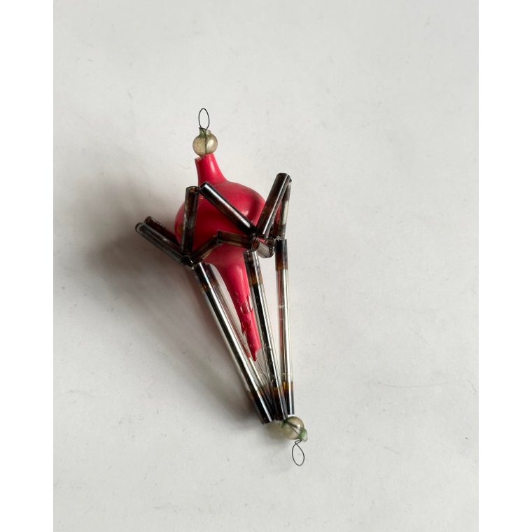 Vintage gablonz, bemalet lyserd