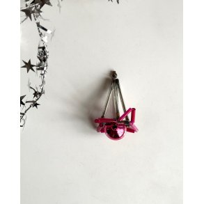 Vintage gablonz, pink w pink