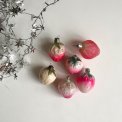 Pastel/neon strawberries, set of 6
