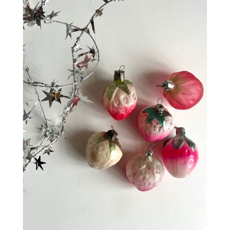 Pastel/neon strawberries, set of 6
