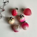 Pastel/neon strawberries, set of 6