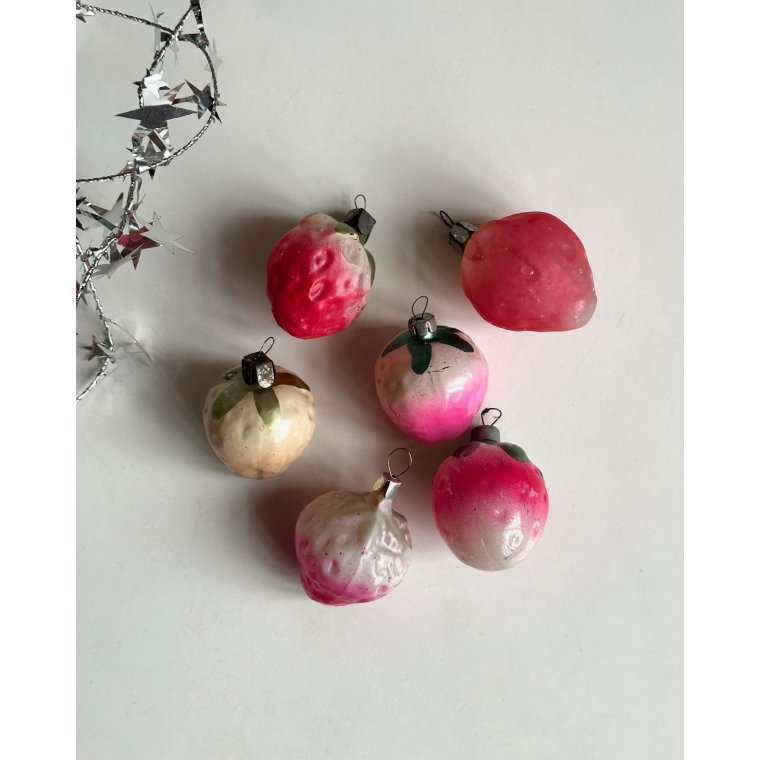 Pastel/neon strawberries, set of 6