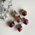 Metallic strawberries, set of 6