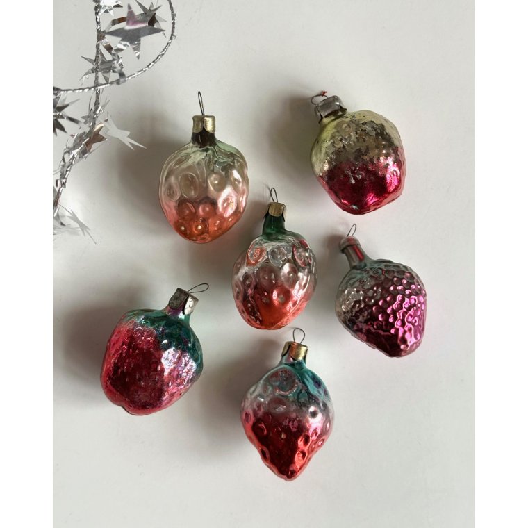 Metallic strawberries, set of 6