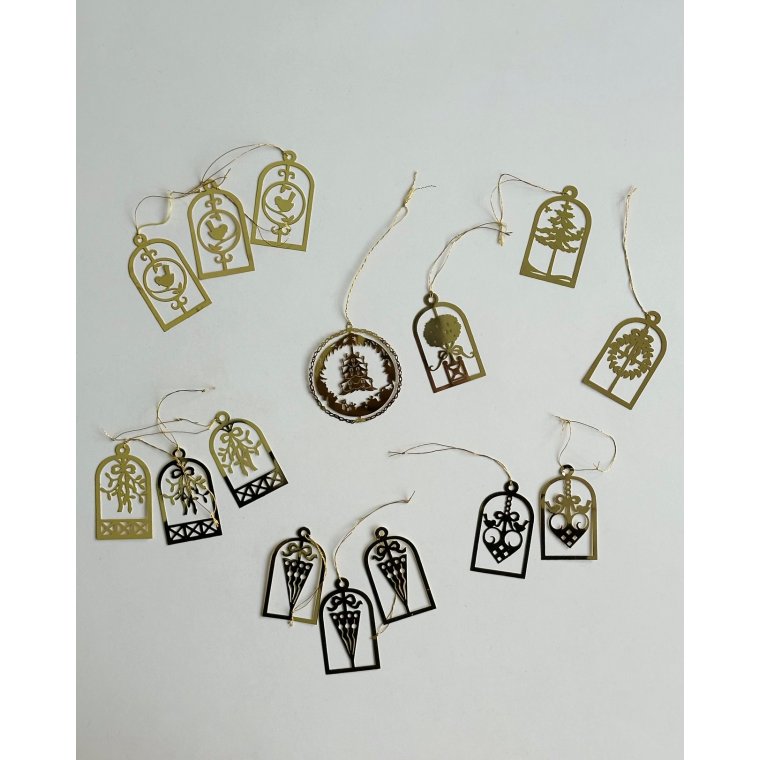 Ornaments, golden metal, set of 15