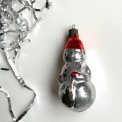 Silver snowman w red hat