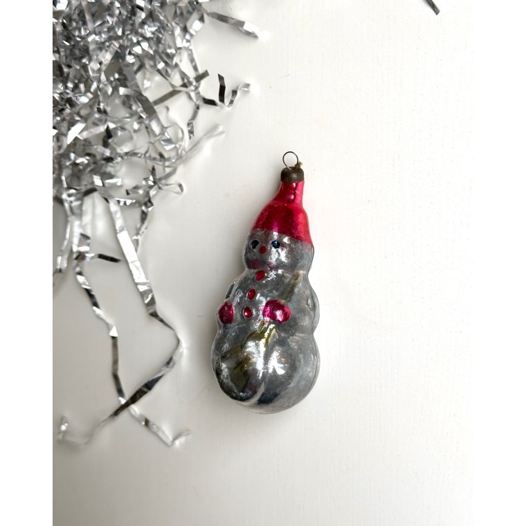 Silver snowman w pink hat