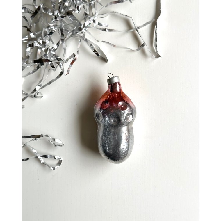 Chinese man, silver tone