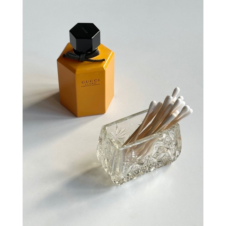 Lille b�ger, slebet glas