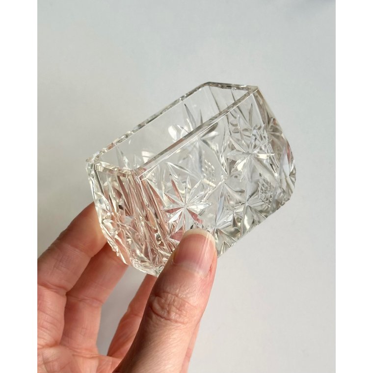 Lille b�ger, slebet glas