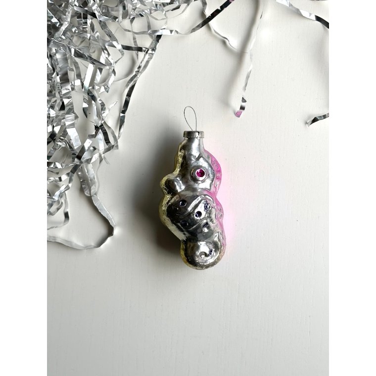 Vintage ornament, shest, gul og pink