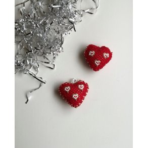 Pearl-stitched hearts, set of 2