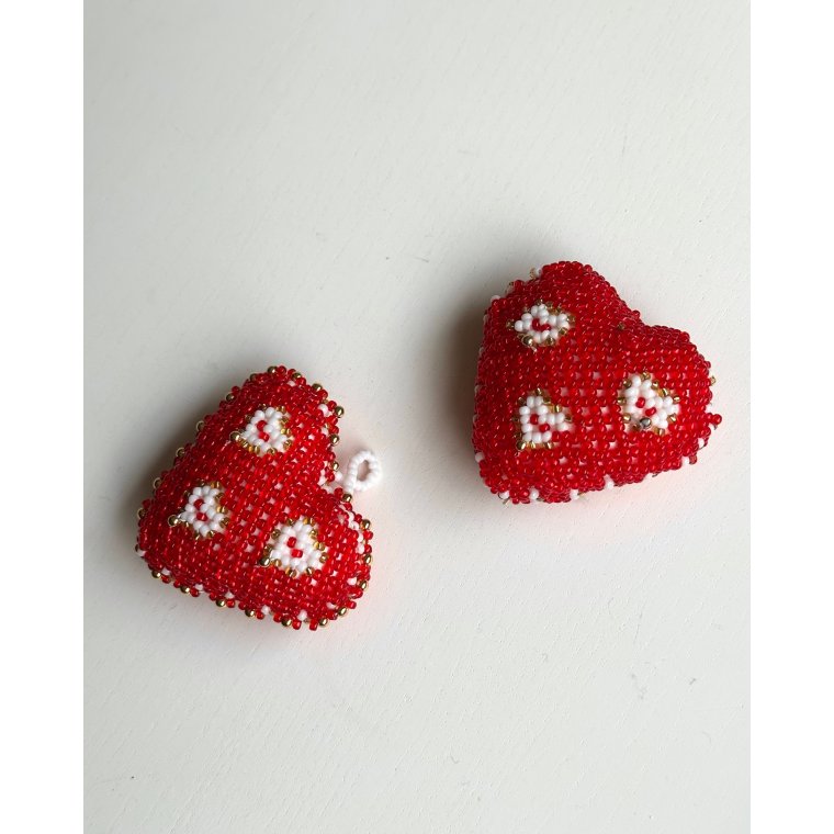 Pearl-stitched hearts, set of 2