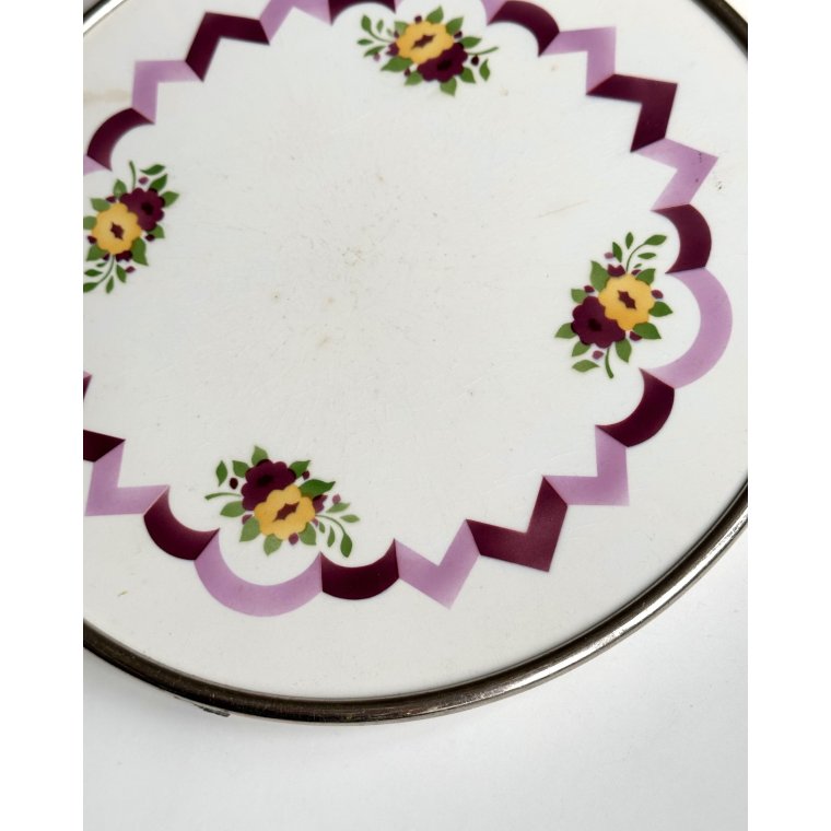 Fajancefad m metalkant og fdder, NB