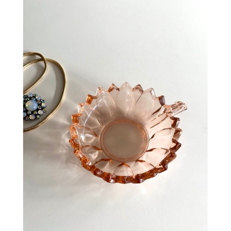 Mini glass dish, rosy