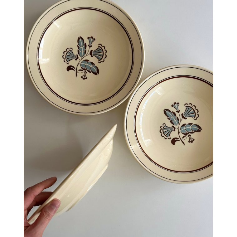 Dybe fajancetallerkner, 3 stk samlet