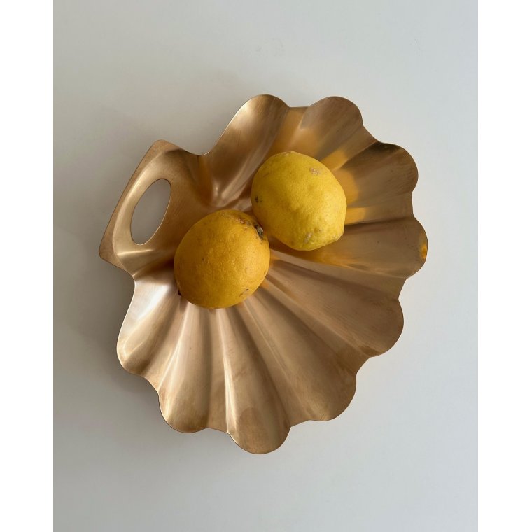 Muslingeformet messingfad