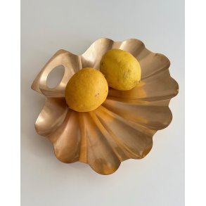 Mussle shaped brass dish