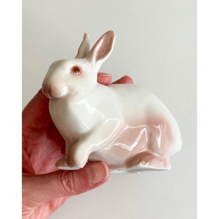 Bing & Gr�ndahl, kanin nr 2442